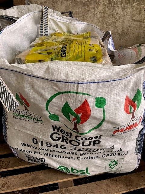 Softwood Logs in 30ltr plastic bags x 18 - Dumpy